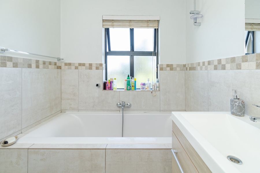 3 Bedroom Property for Sale in Buh Rein Estate Western Cape